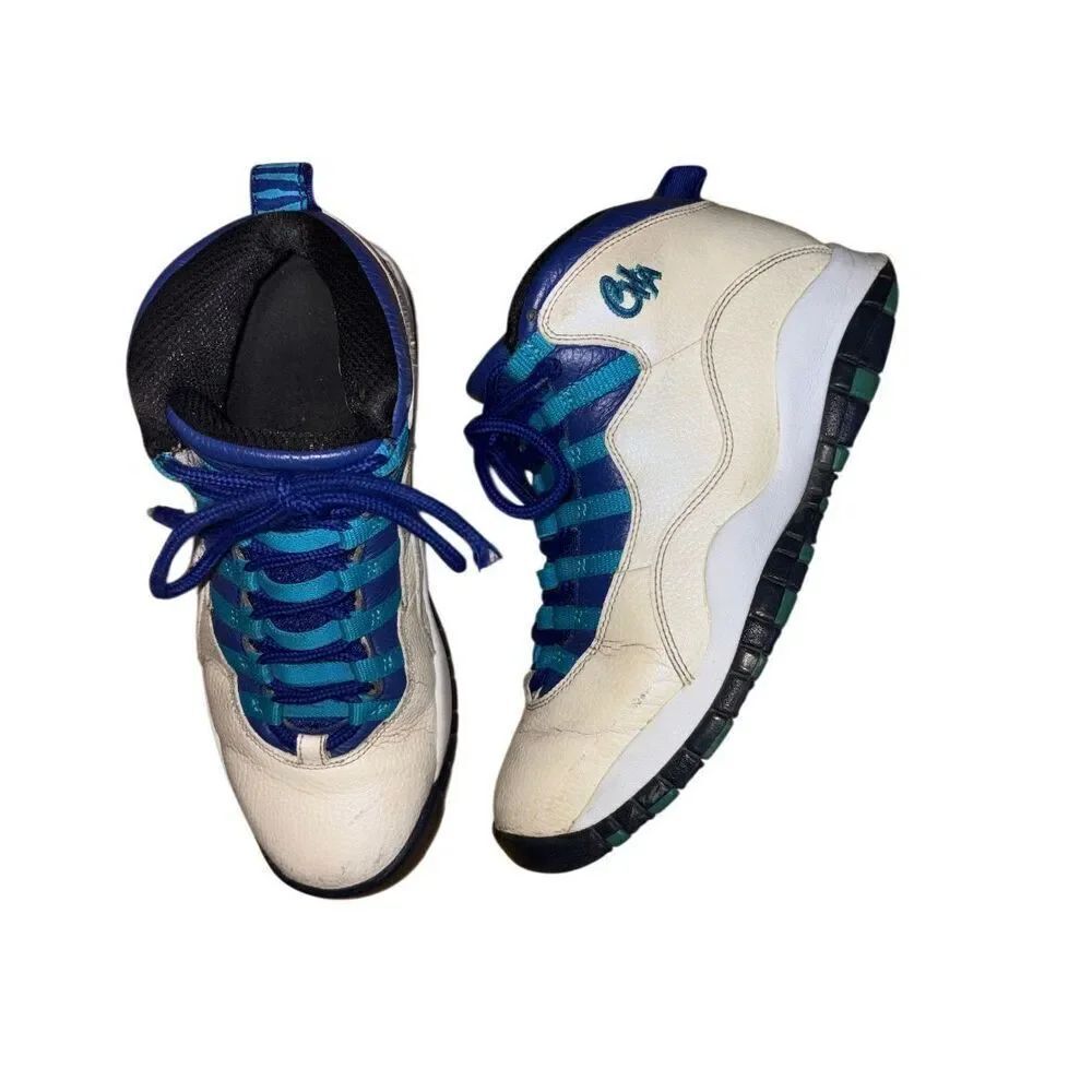 Air Jordan 10 Retro “Charlotte Hornets” Sneakers